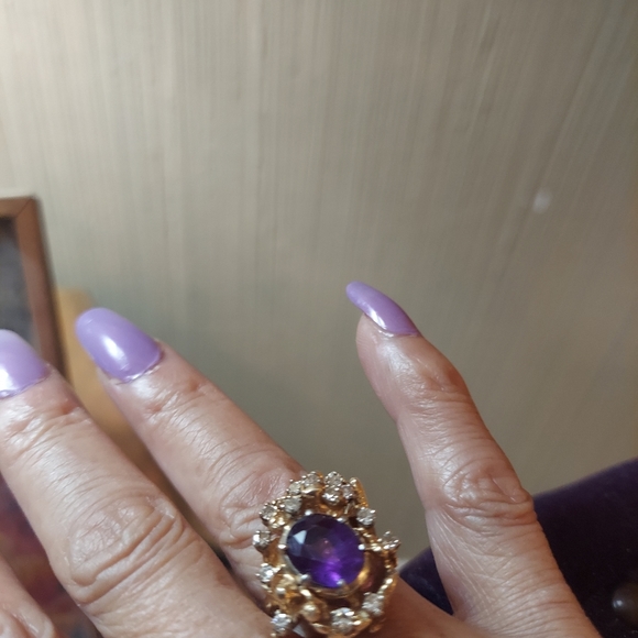 ๐14K Amethyst and diamond ring๐ - Picture 13 of 16